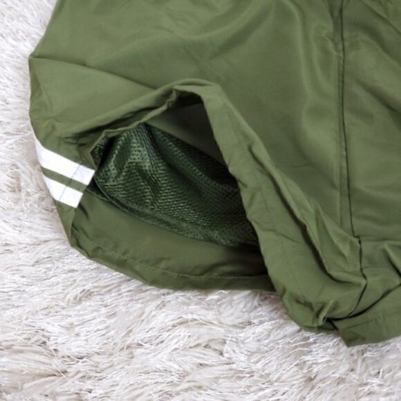 Love Tree Women's Short Shorts Green White stripes‎ - Picture 6 of 6